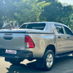 Toyota Hilux 2.4E AT sx 2020 nhập khẩu Thái Lan 5