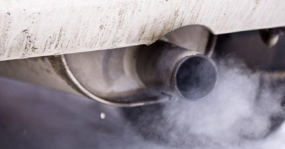 Ô tô xuất hiện khói trắng, nguyên nhân và cách khắc phục?